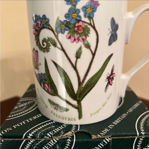 610. NWT VINTAGE PORTMEIRION BOTANIC GARDEN 1997 FORGET-ME-NOT MUG - Picture 3 of 6